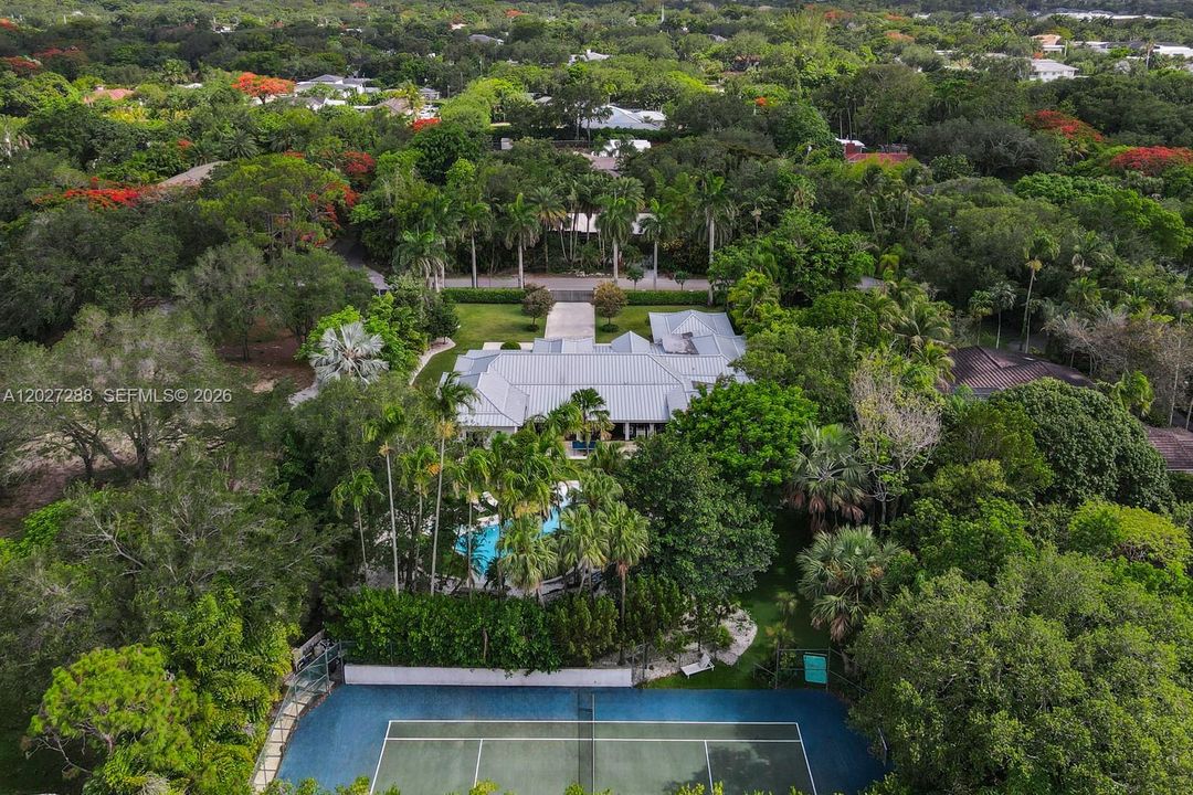 For Sale: $7,995,000 (7 beds, 6 baths, 0 Square Feet)