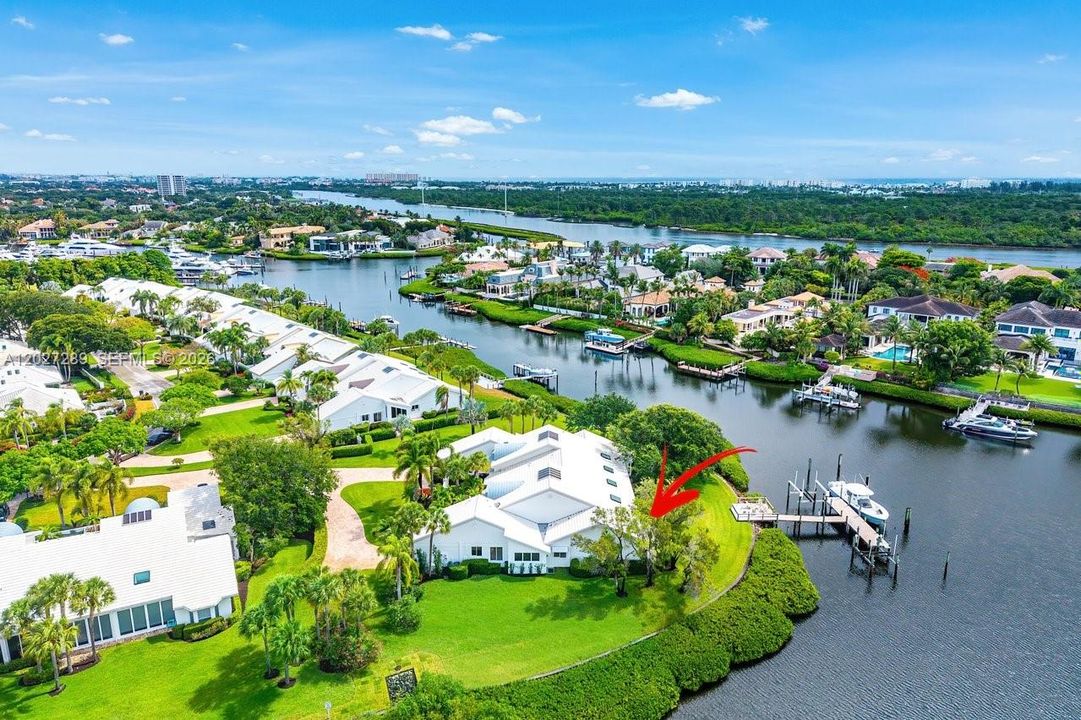 Activo con contrato: $4,950,000 (2 camas, 2 baños, 2518 Pies cuadrados)