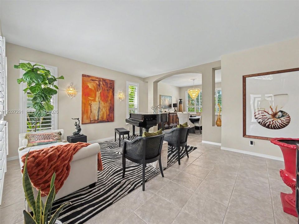 For Sale: $899,999 (4 beds, 2 baths, 2578 Square Feet)