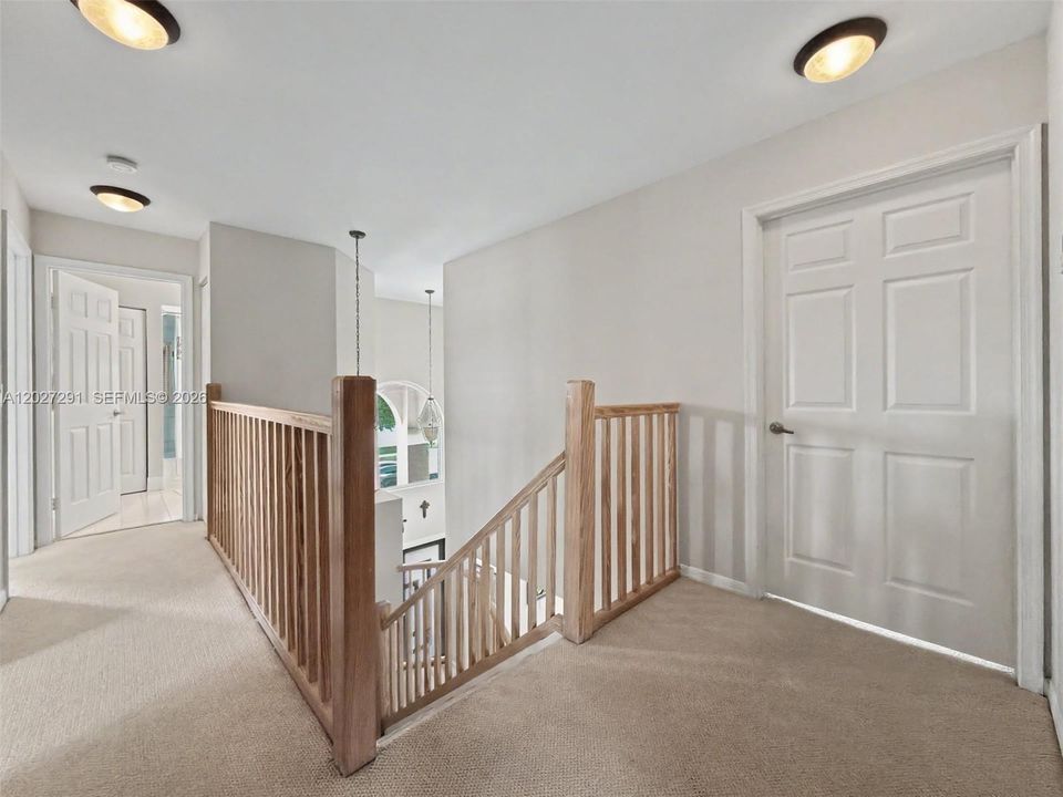 For Sale: $899,999 (4 beds, 2 baths, 2578 Square Feet)