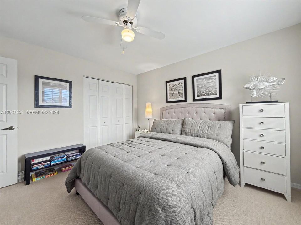 For Sale: $899,999 (4 beds, 2 baths, 2578 Square Feet)