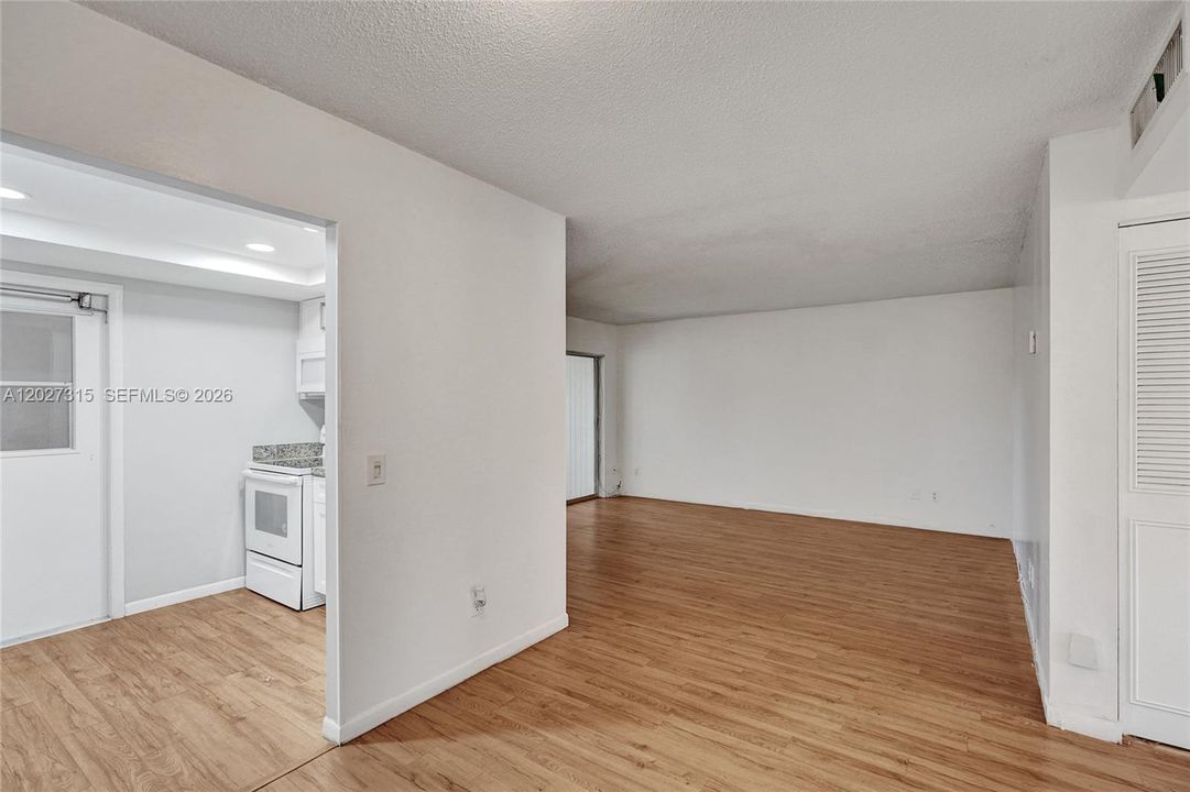 En Venta: $149,000 (2 camas, 2 baños, 782 Pies cuadrados)