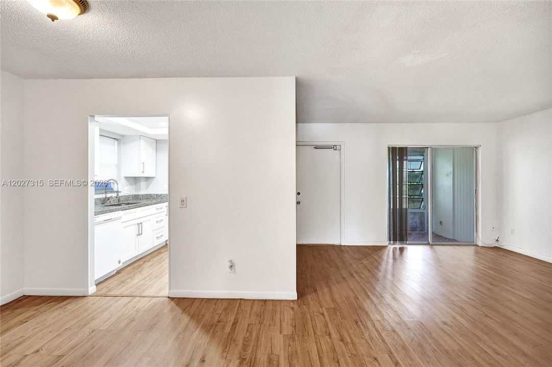 En Venta: $149,000 (2 camas, 2 baños, 782 Pies cuadrados)