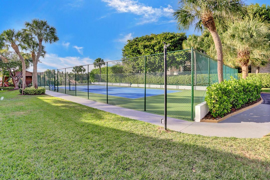 Tennis/Pickleball court