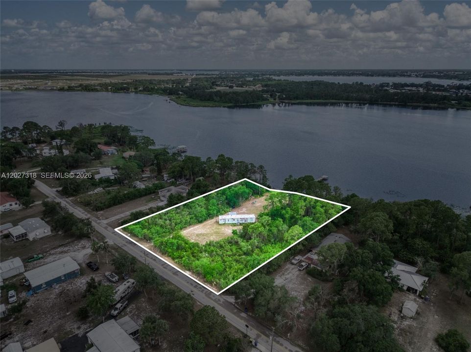 En Venta: $275,000 (3 camas, 2 baños, 0 Pies cuadrados)