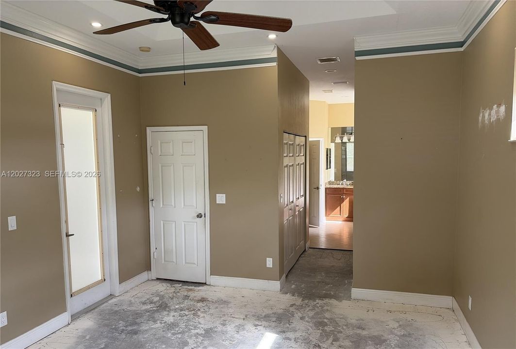 For Sale: $365,000 (4 beds, 3 baths, 2293 Square Feet)