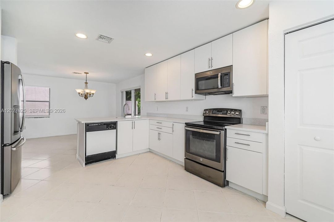 For Sale: $464,777 (3 beds, 2 baths, 1472 Square Feet)