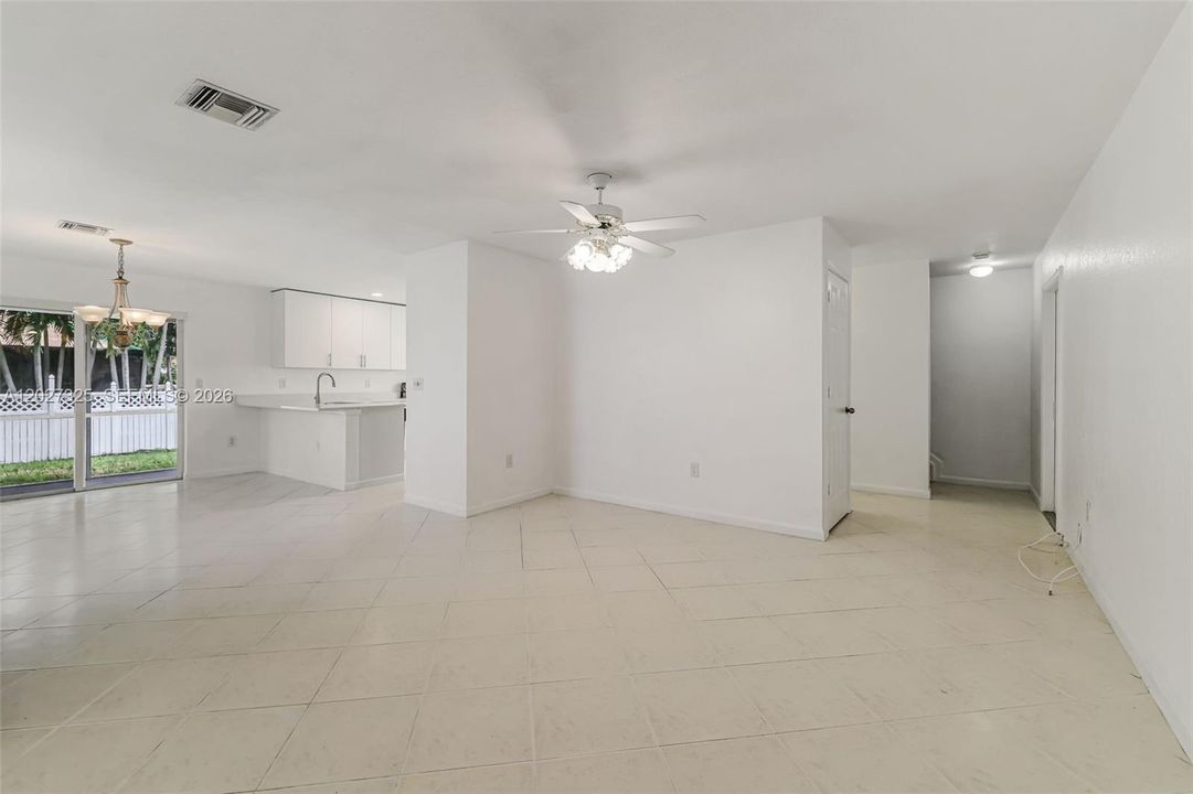 For Sale: $464,777 (3 beds, 2 baths, 1472 Square Feet)