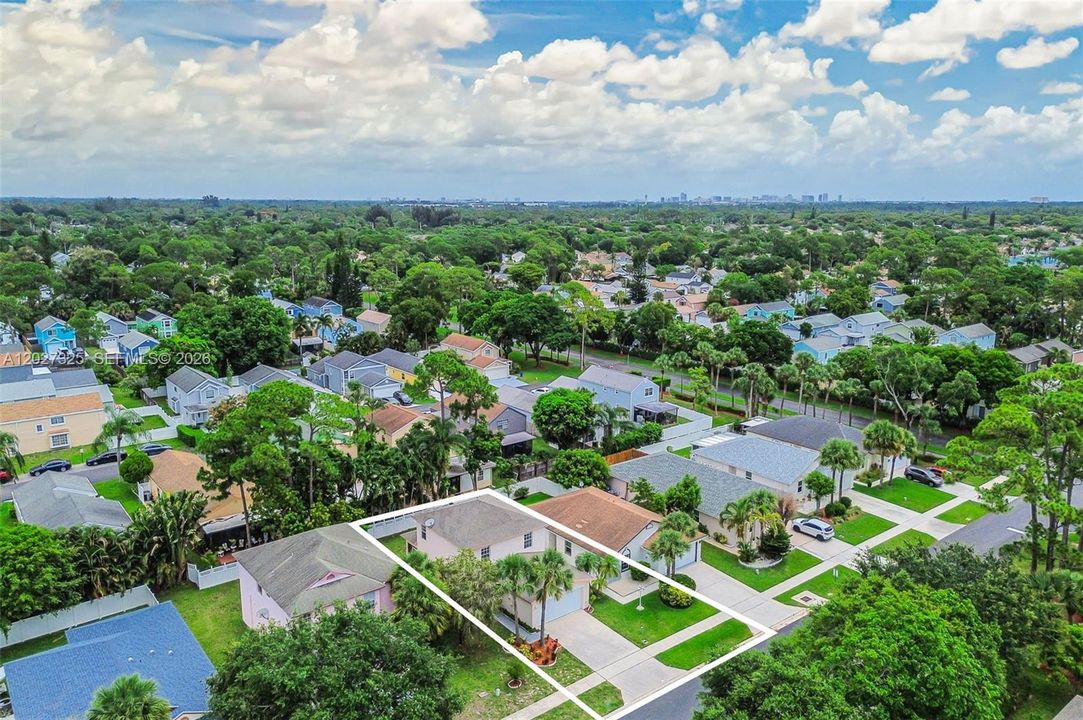 For Sale: $464,777 (3 beds, 2 baths, 1472 Square Feet)