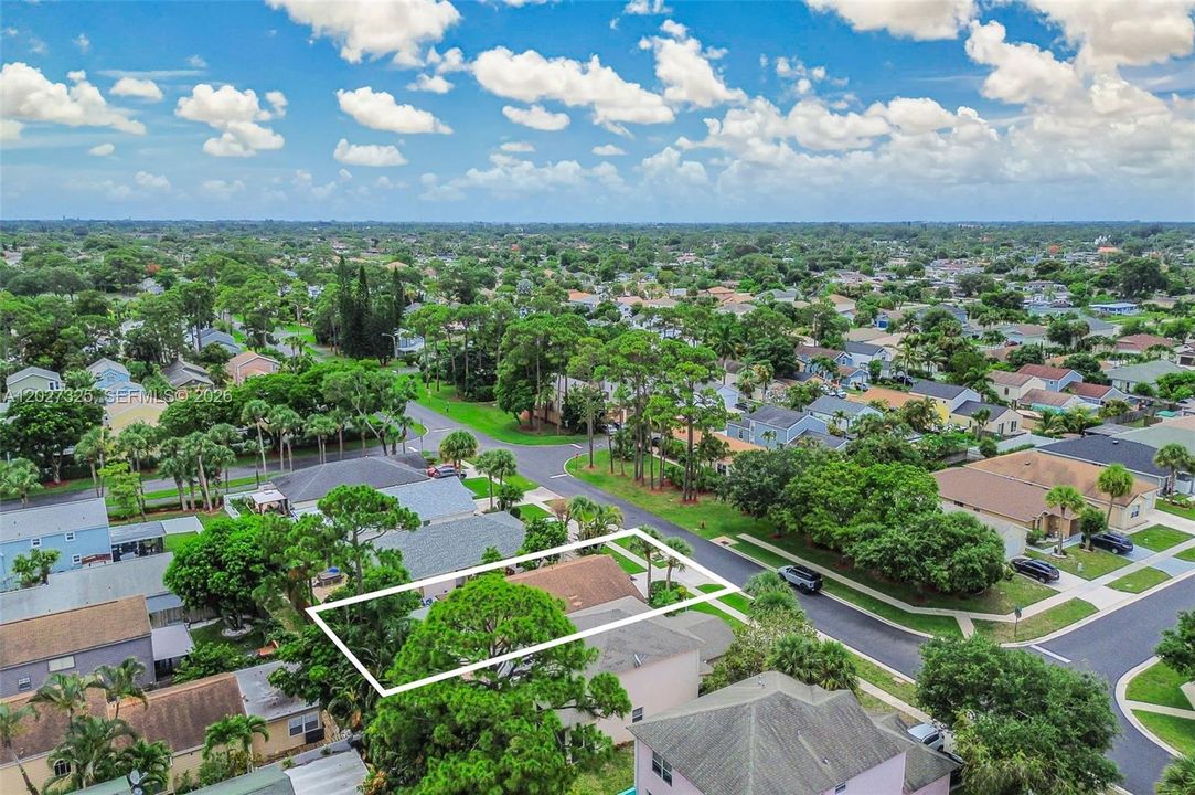 For Sale: $464,777 (3 beds, 2 baths, 1472 Square Feet)