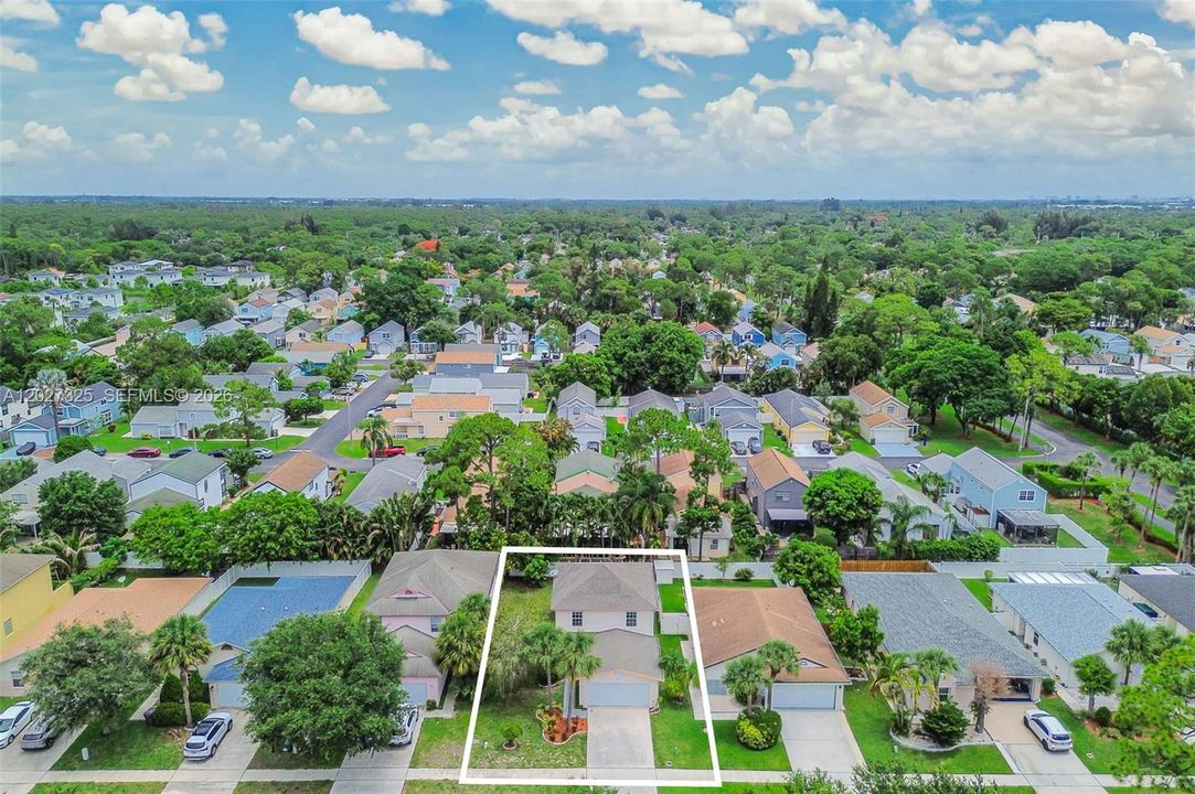 For Sale: $464,777 (3 beds, 2 baths, 1472 Square Feet)
