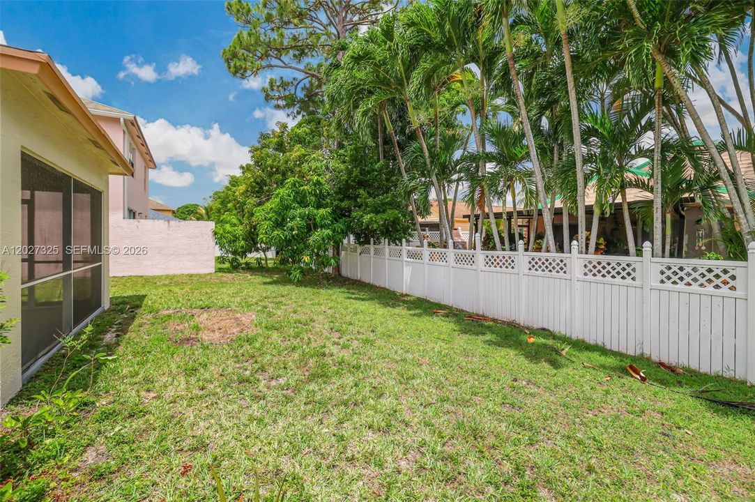 For Sale: $464,777 (3 beds, 2 baths, 1472 Square Feet)