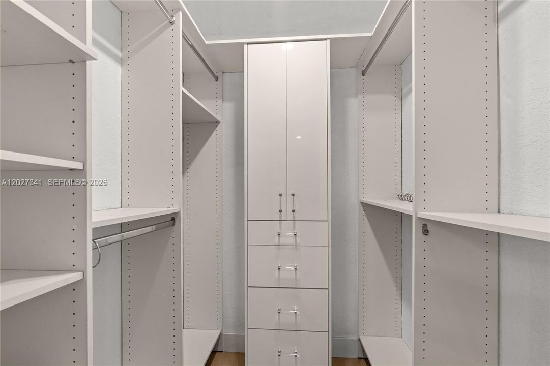 В аренду: $2,200 (1 спален, 1 ванн, 615 Квадратных фут)