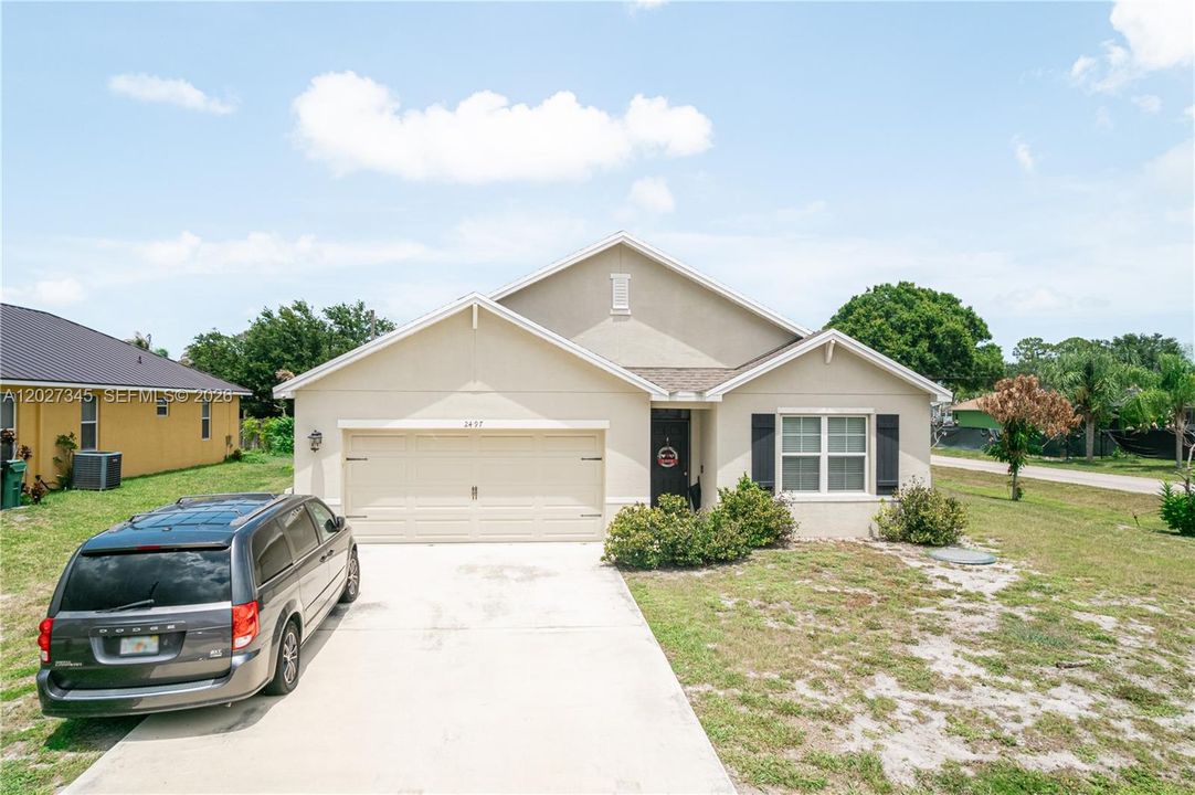 For Sale: $479,000 (4 beds, 2 baths, 1827 Square Feet)