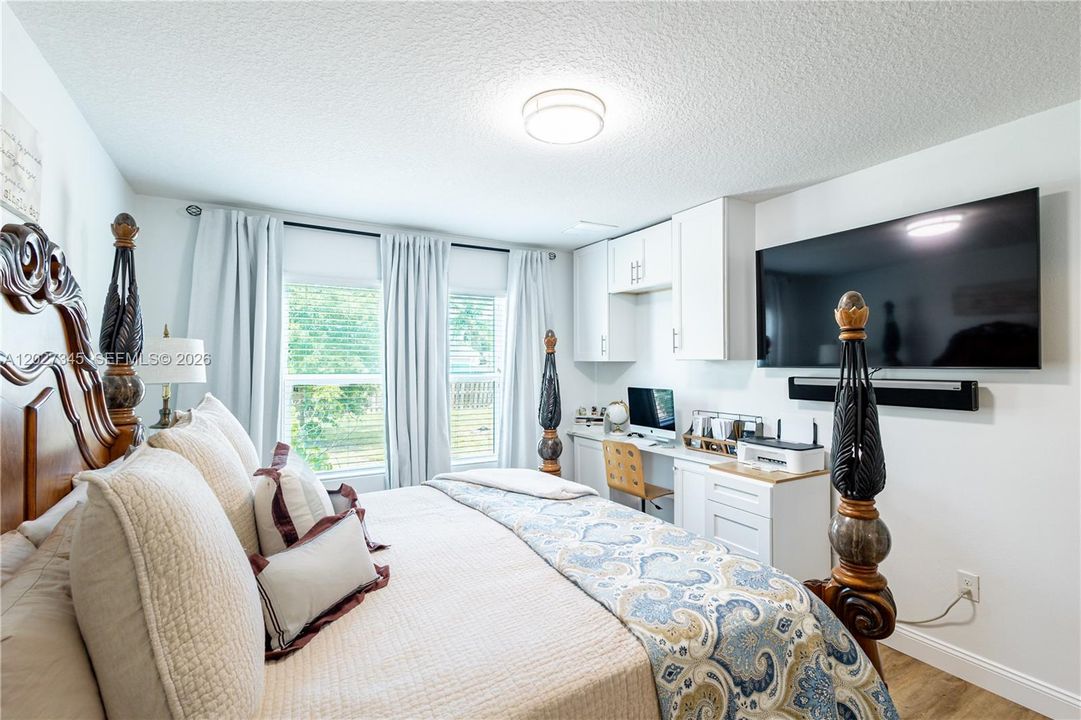 For Sale: $479,000 (4 beds, 2 baths, 1827 Square Feet)