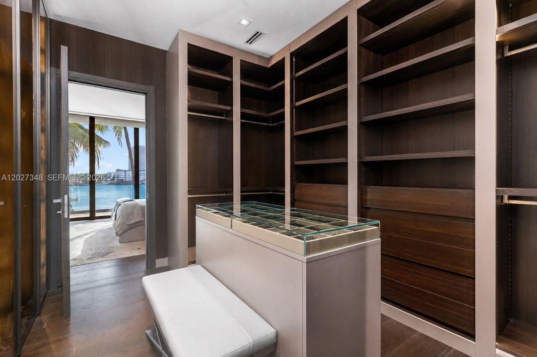 En Venta: $14,500,000 (5 camas, 6 baños, 5347 Pies cuadrados)
