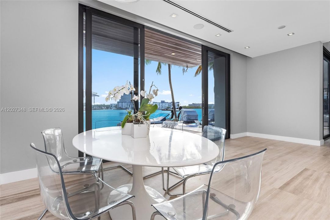 En Venta: $14,500,000 (5 camas, 6 baños, 5347 Pies cuadrados)