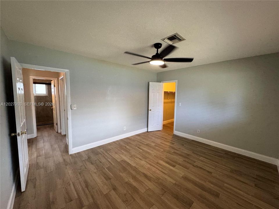 En Venta: $650,000 (0 camas, 0 baños, 1728 Pies cuadrados)