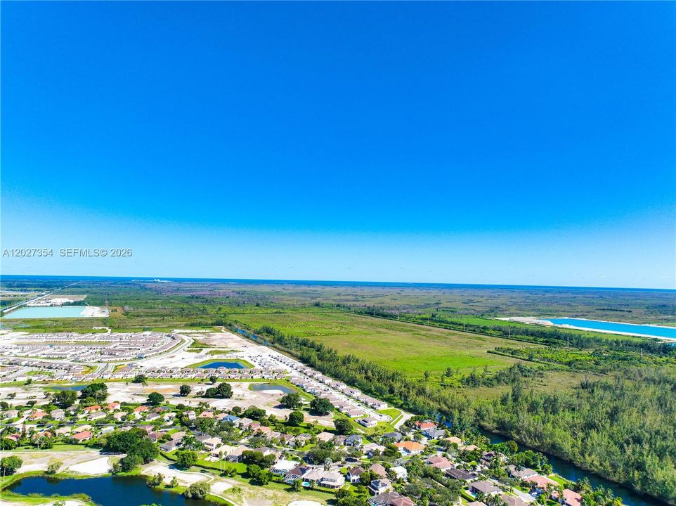 En Venta: $585,000 (5 camas, 2 baños, 2460 Pies cuadrados)