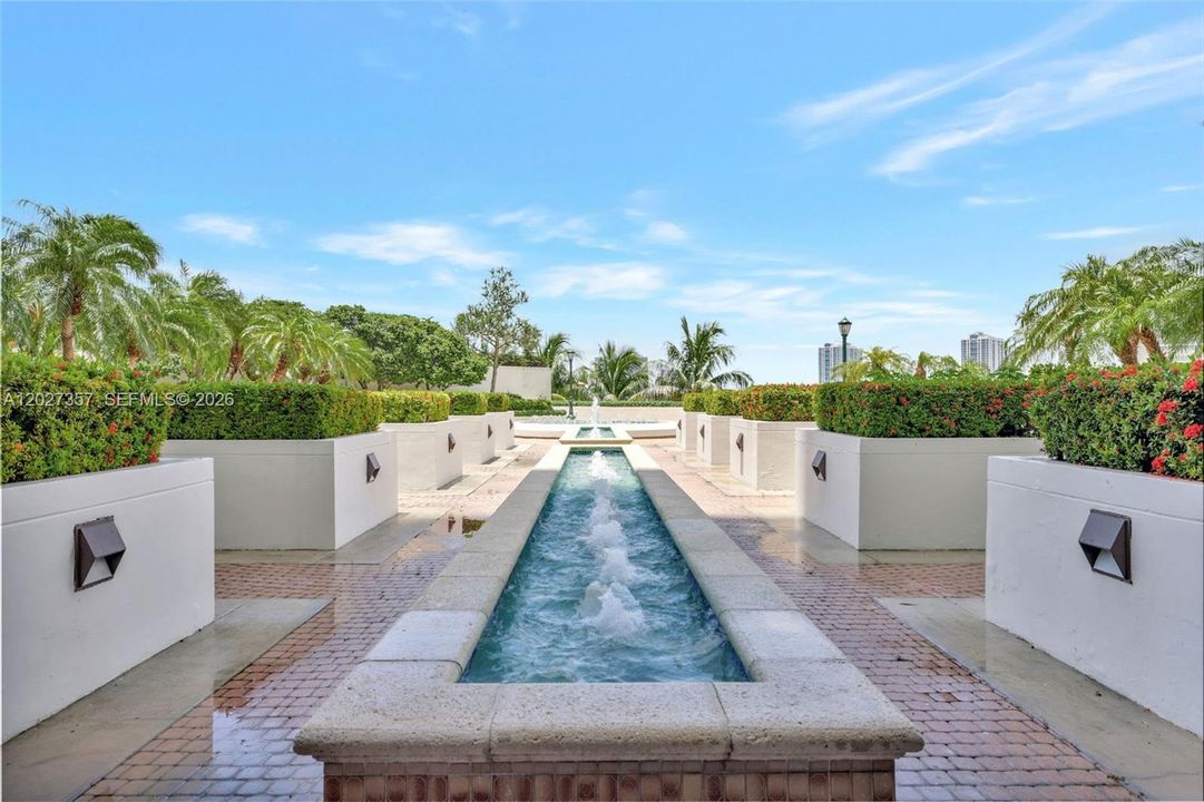 Vendido Recientemente: $460,000 (2 camas, 2 baños, 1300 Pies cuadrados)