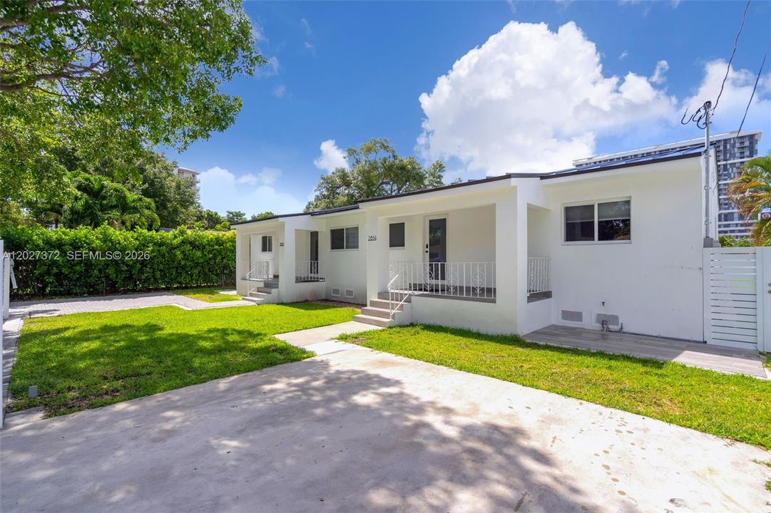 For Rent: $3,500 (2 beds, 1 baths, 1964 Square Feet)