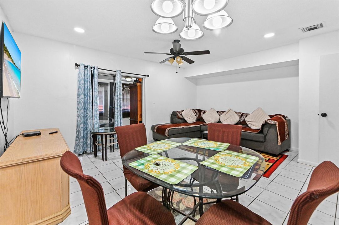 14 Dining room 02