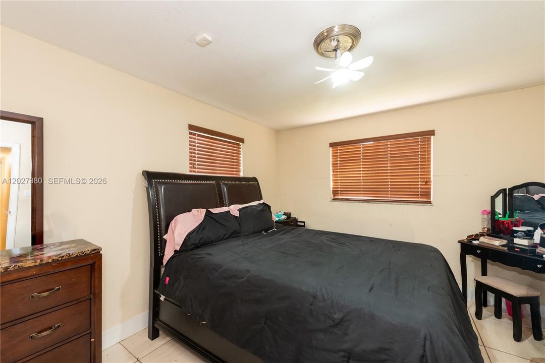 En Venta: $509,000 (3 camas, 2 baños, 1125 Pies cuadrados)