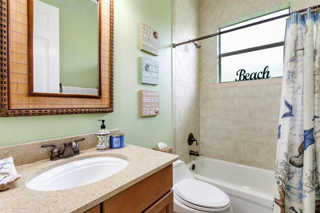DOWNSTAIRS FULL BATHROOM