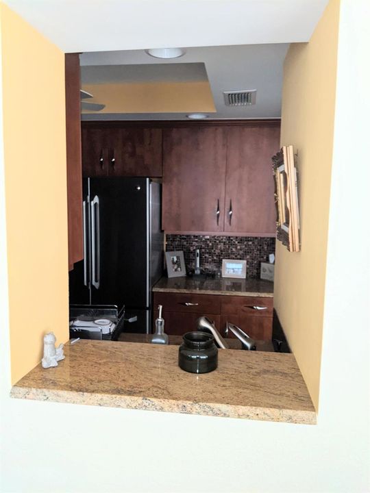 DR TO KITCHEN
