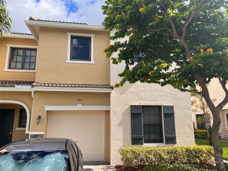 For Rent: $3,750 (4 beds, 3 baths, 1920 Square Feet)