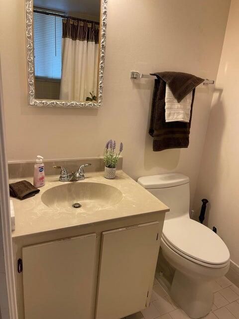 GUEST BATHROOM