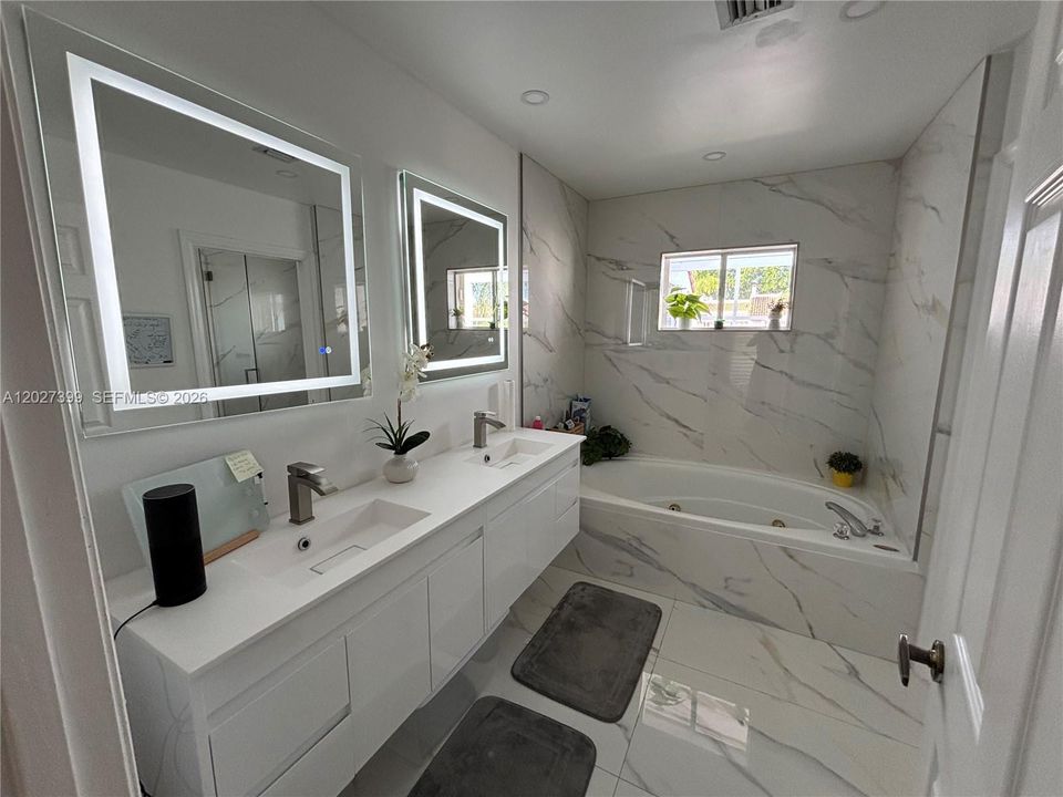 For Rent: $4,500 (4 beds, 3 baths, 1898 Square Feet)