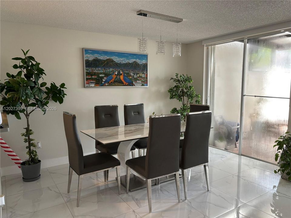 For Rent: $4,500 (4 beds, 3 baths, 1898 Square Feet)