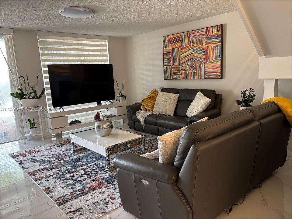 For Rent: $4,500 (4 beds, 3 baths, 1898 Square Feet)
