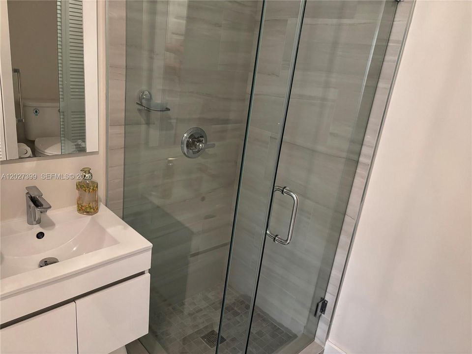 For Rent: $4,500 (4 beds, 3 baths, 1898 Square Feet)