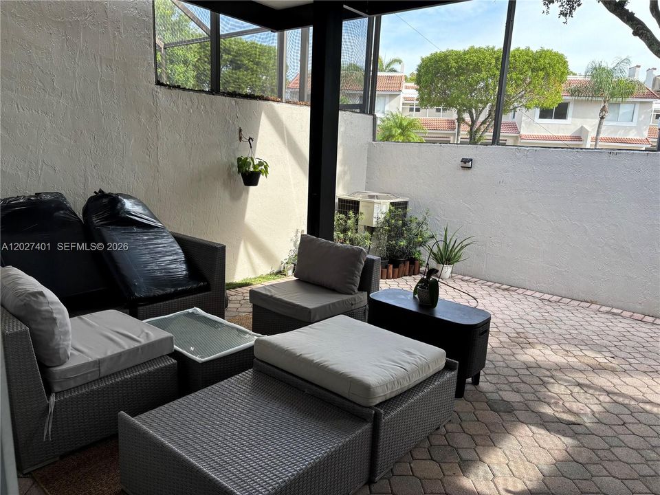 For Rent: $4,500 (4 beds, 3 baths, 1898 Square Feet)