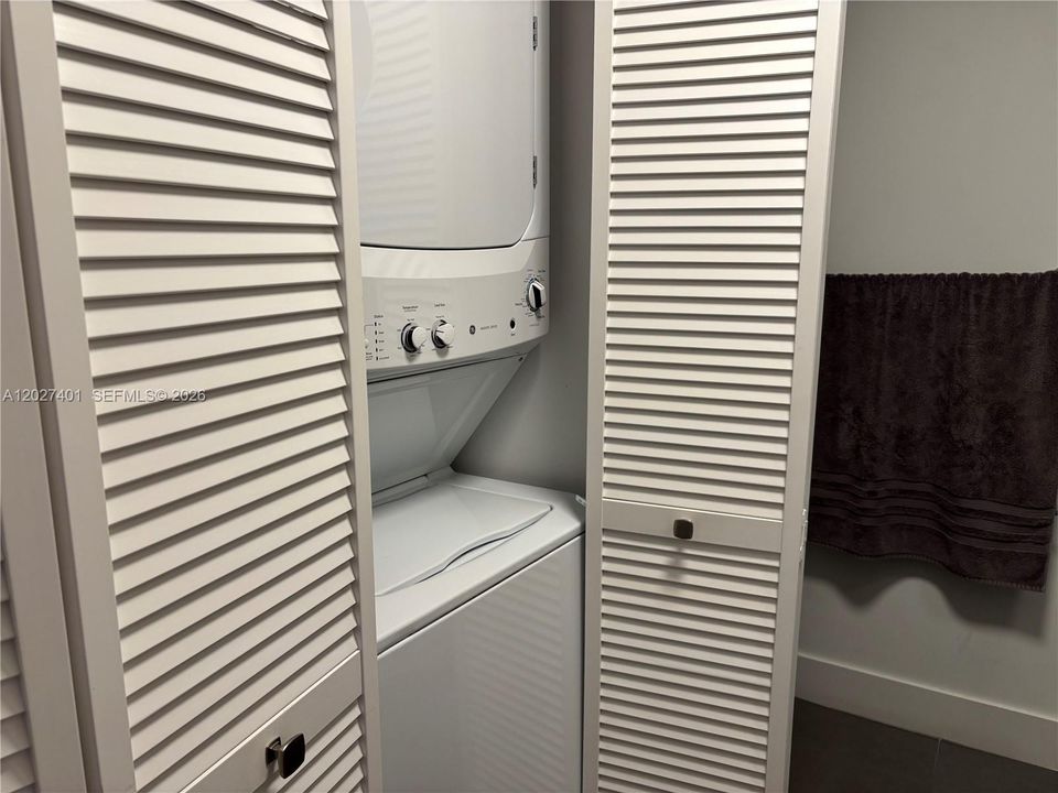 For Rent: $4,500 (4 beds, 3 baths, 1898 Square Feet)