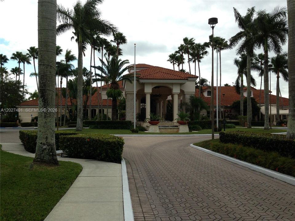 For Rent: $4,500 (4 beds, 3 baths, 1898 Square Feet)