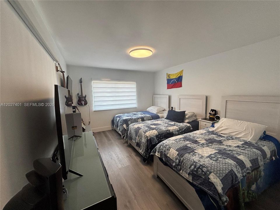 For Rent: $4,500 (4 beds, 3 baths, 1898 Square Feet)