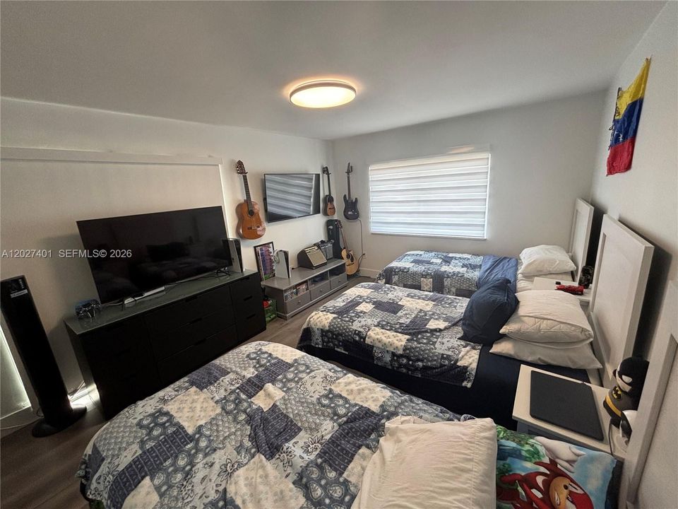 For Rent: $4,500 (4 beds, 3 baths, 1898 Square Feet)