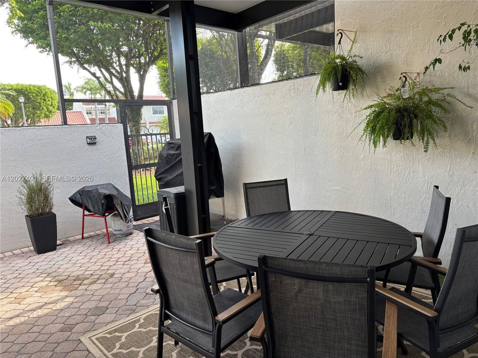 For Rent: $4,500 (4 beds, 3 baths, 1898 Square Feet)