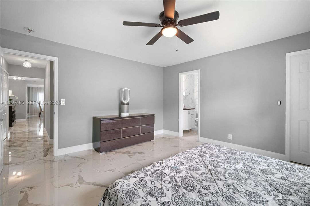 For Sale: $825,000 (4 beds, 2 baths, 1924 Square Feet)