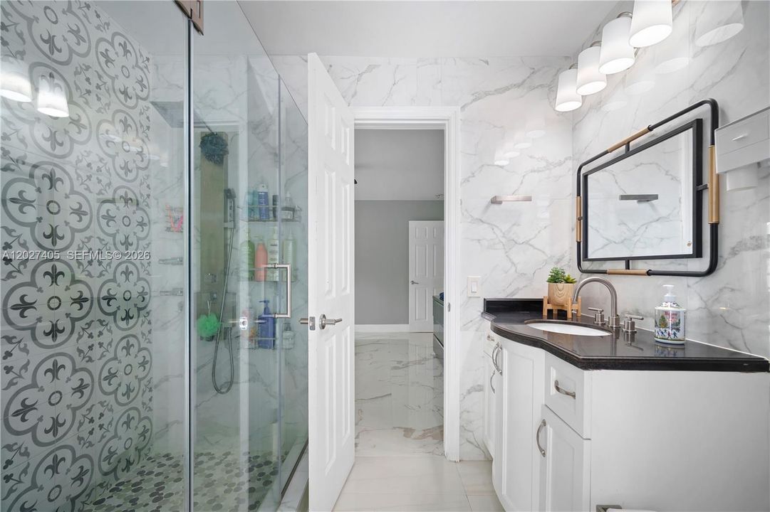 For Sale: $825,000 (4 beds, 2 baths, 1924 Square Feet)
