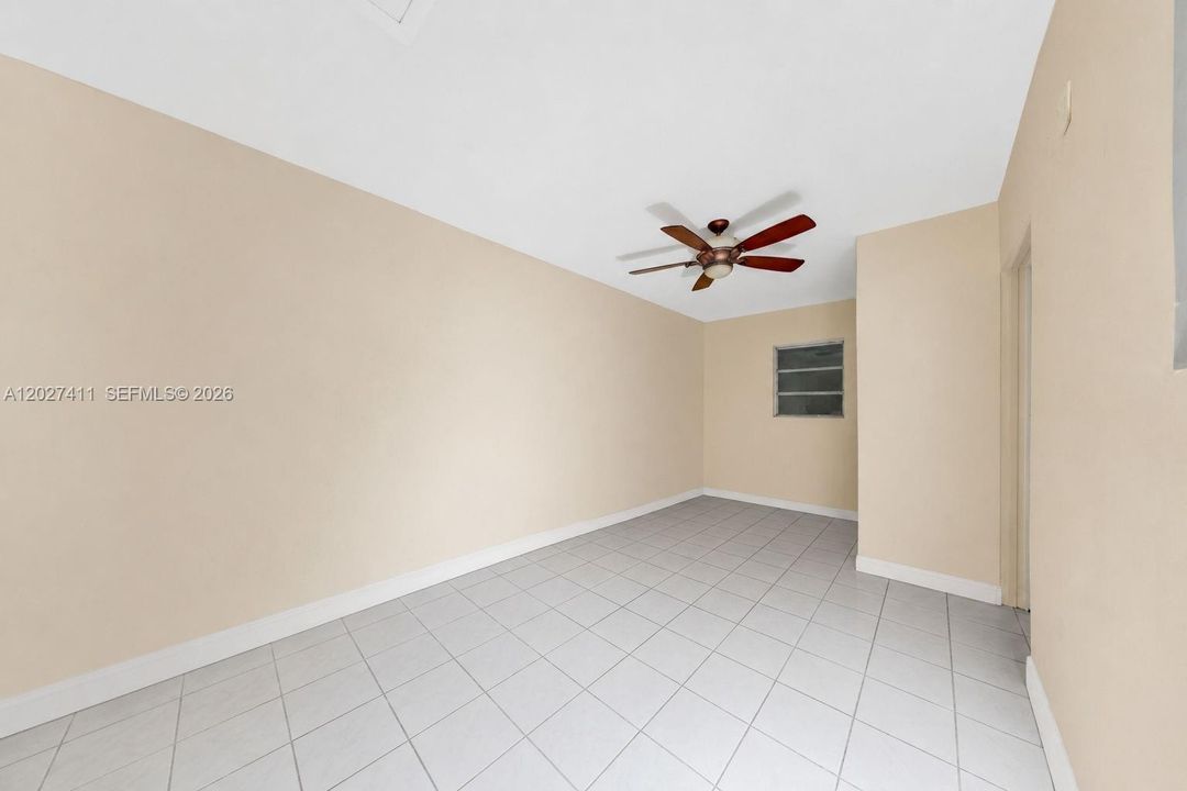For Sale: $599,999 (3 beds, 2 baths, 1729 Square Feet)