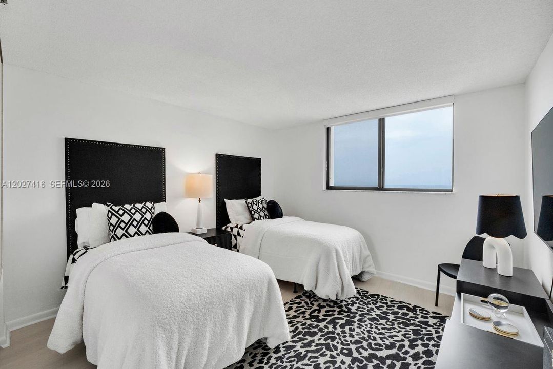 For Rent: $10,000 (2 beds, 2 baths, 1170 Square Feet)