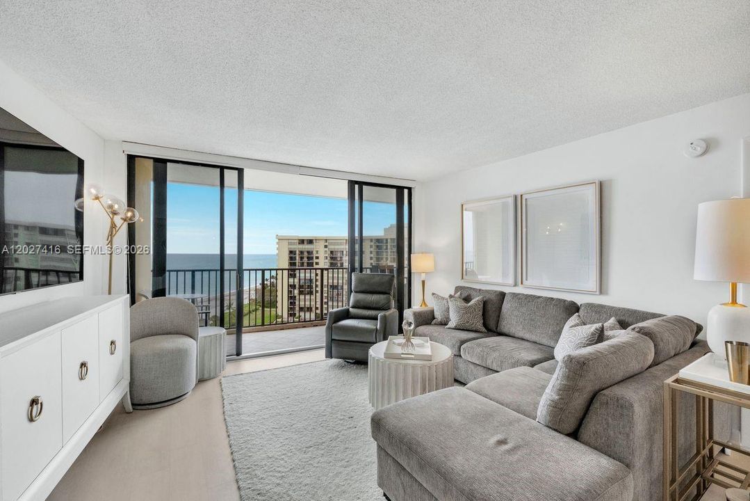 For Rent: $10,000 (2 beds, 2 baths, 1170 Square Feet)