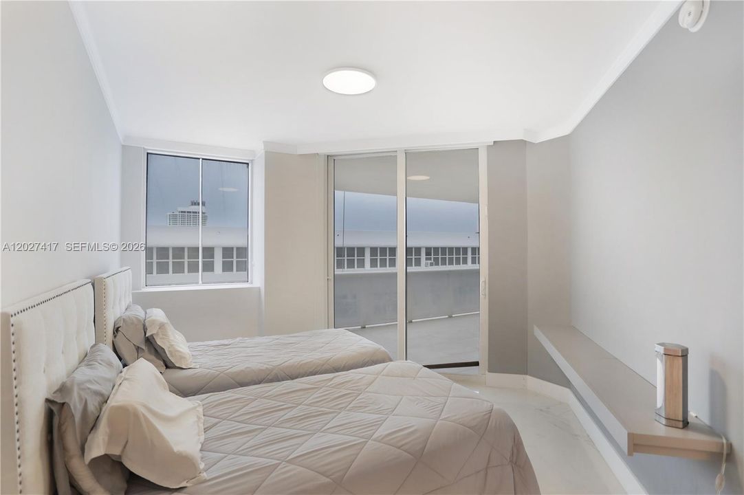 2nd bedroom