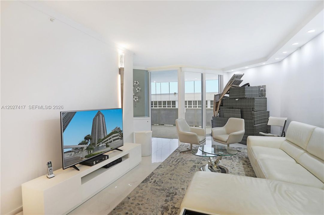 For Rent: $7,000 (2 beds, 2 baths, 1550 Square Feet)