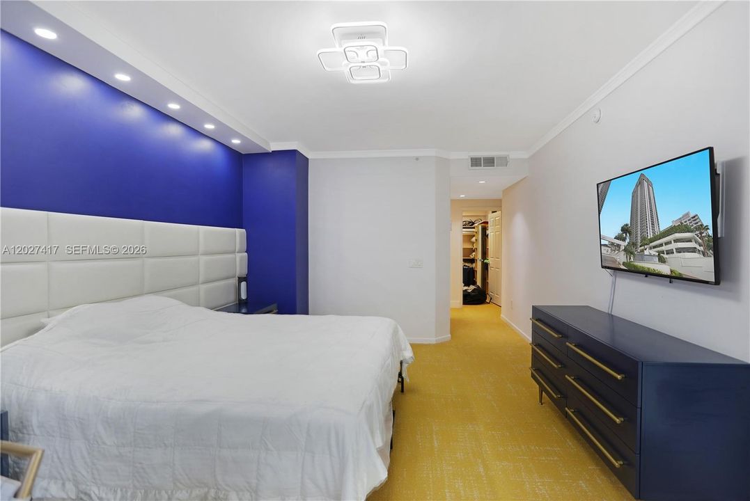 1st bedroom