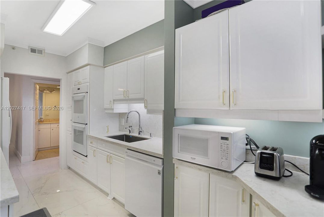 For Rent: $7,000 (2 beds, 2 baths, 1550 Square Feet)